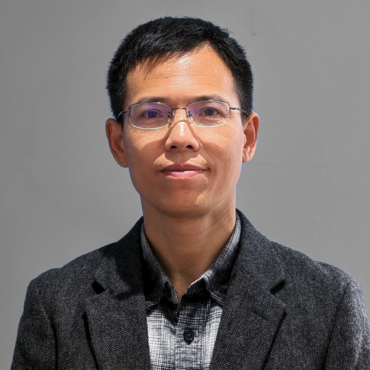 Dr. Robert Xu